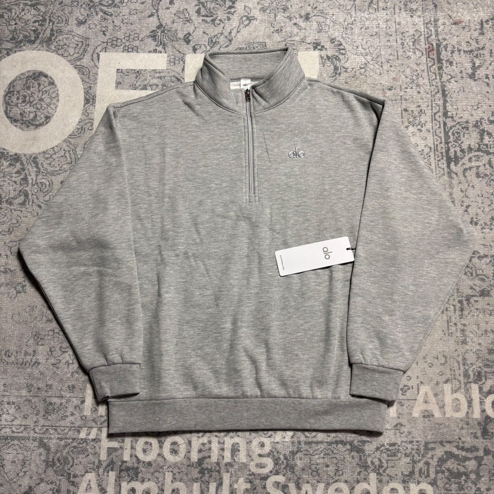 Alo Yoga Accolade Quarter Zip Pullover Mens Medium Athletic Heather Grey NWT